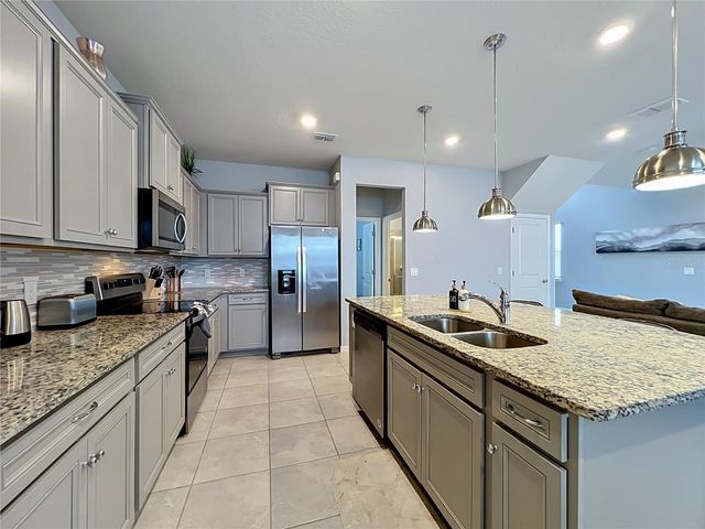 1181 ALOHA BOULEVARD, Davenport, FL 33897