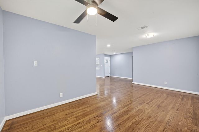 11226 Huggins Drive, Houston, TX 77035
