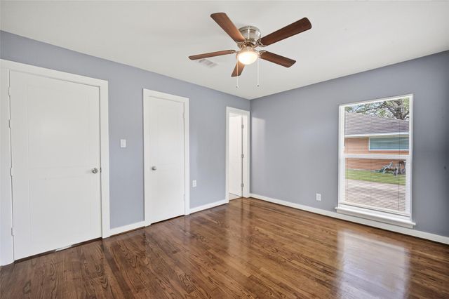 11226 Huggins Drive, Houston, TX 77035