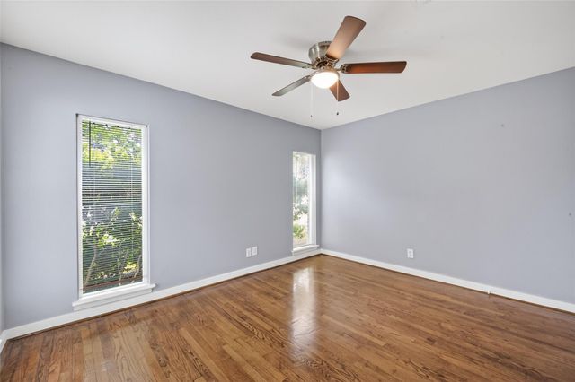 11226 Huggins Drive, Houston, TX 77035