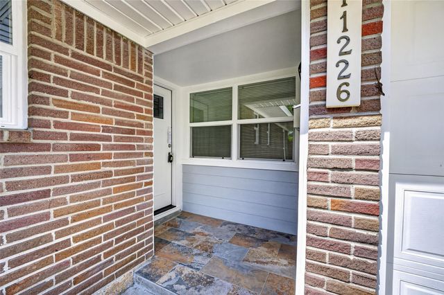 11226 Huggins Drive, Houston, TX 77035
