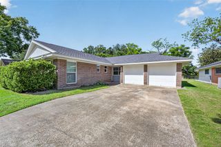 11226 Huggins Drive, Houston, TX 77035
