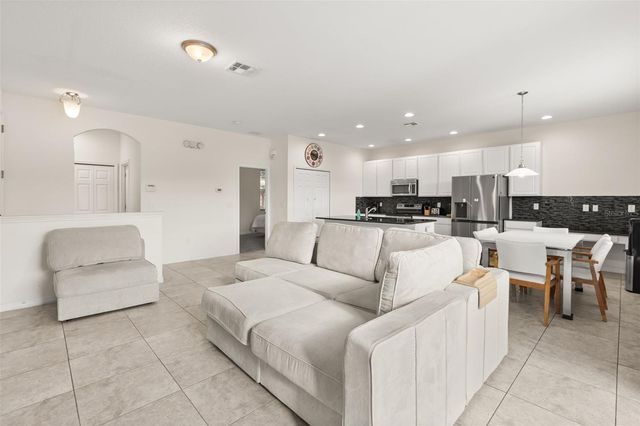 701 LAS FUENTES DRIVE, Kissimmee, FL 34746