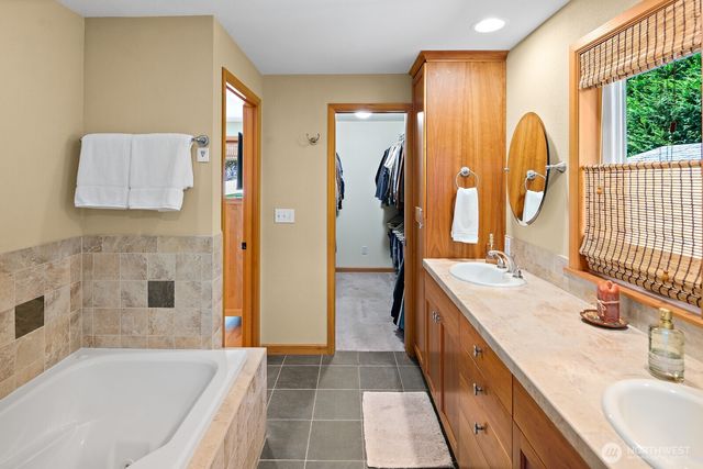 4529 168th Avenue SE, Bellevue, WA 98006
