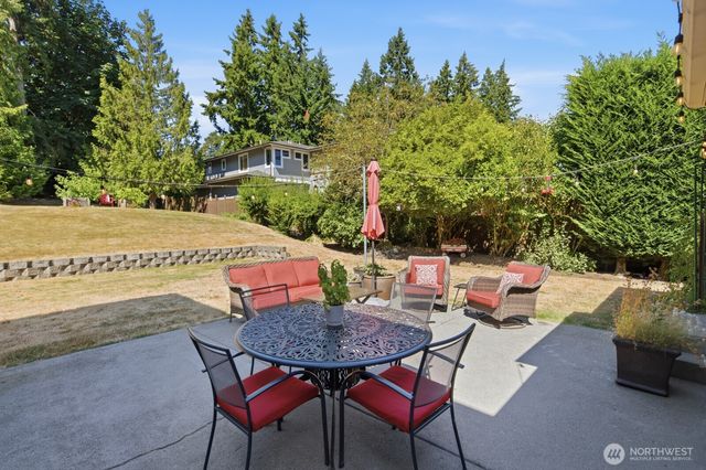 4529 168th Avenue SE, Bellevue, WA 98006