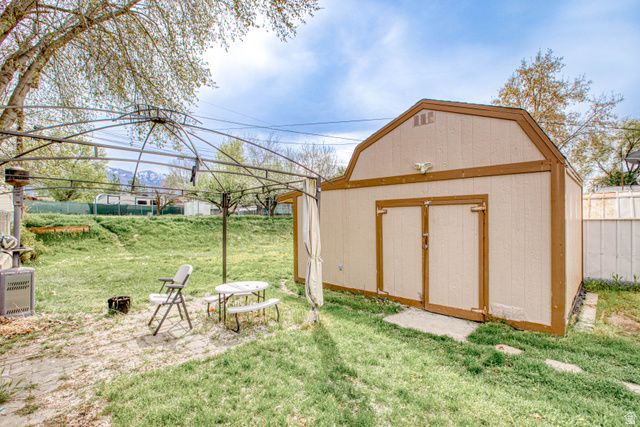 972 LA VERDE ST, Layton, UT 84041