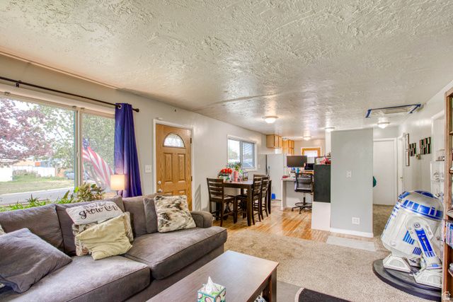 972 LA VERDE ST, Layton, UT 84041