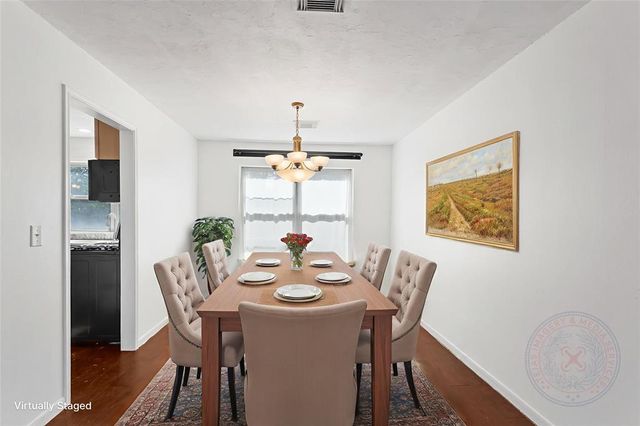 3915 Ashwood Drive, Pearland, TX 77584