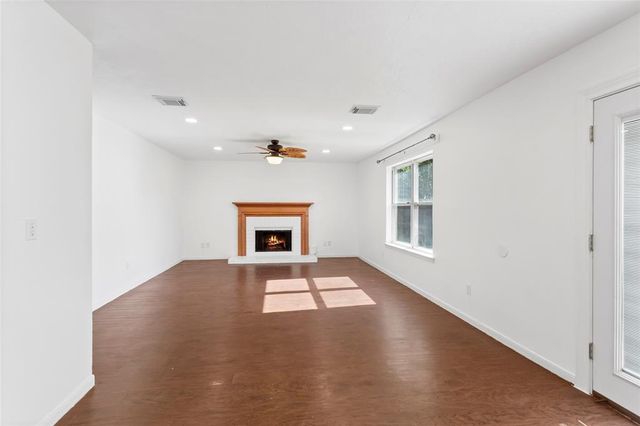 3915 Ashwood Drive, Pearland, TX 77584