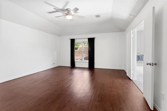 3915 Ashwood Drive, Pearland, TX 77584