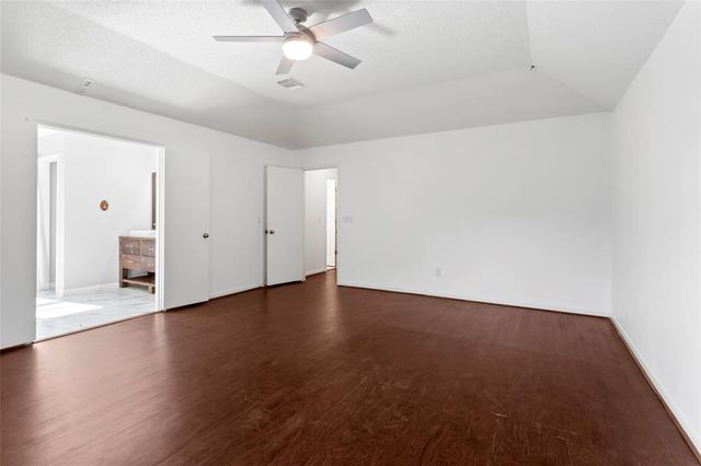 3915 Ashwood Drive, Pearland, TX 77584