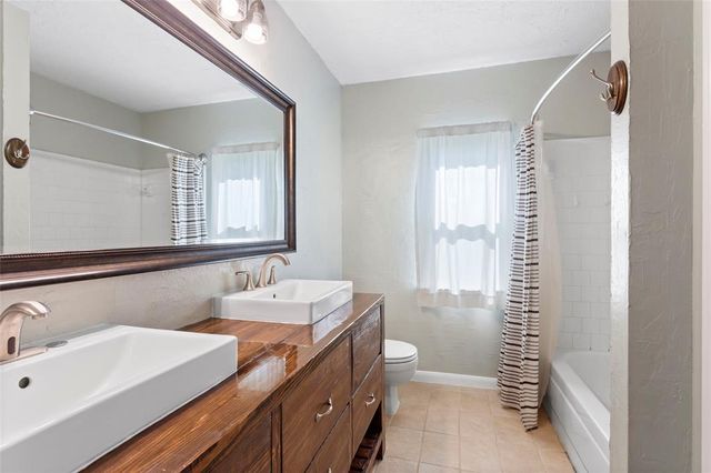 3915 Ashwood Drive, Pearland, TX 77584