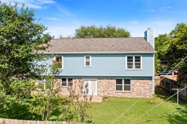 3915 Ashwood Drive, Pearland, TX 77584