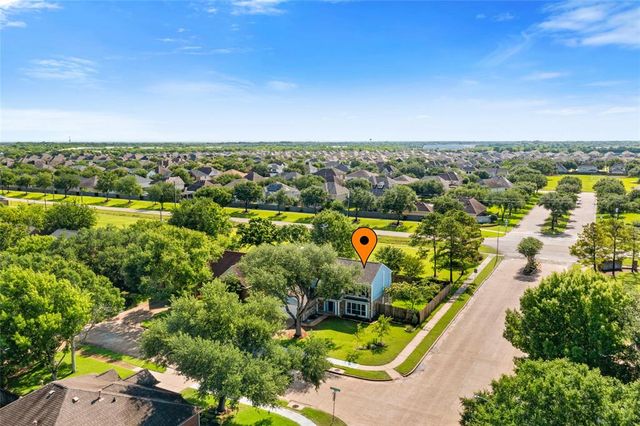 3915 Ashwood Drive, Pearland, TX 77584