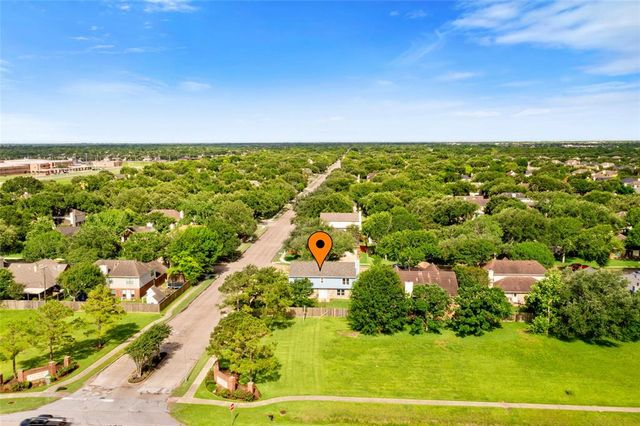 3915 Ashwood Drive, Pearland, TX 77584