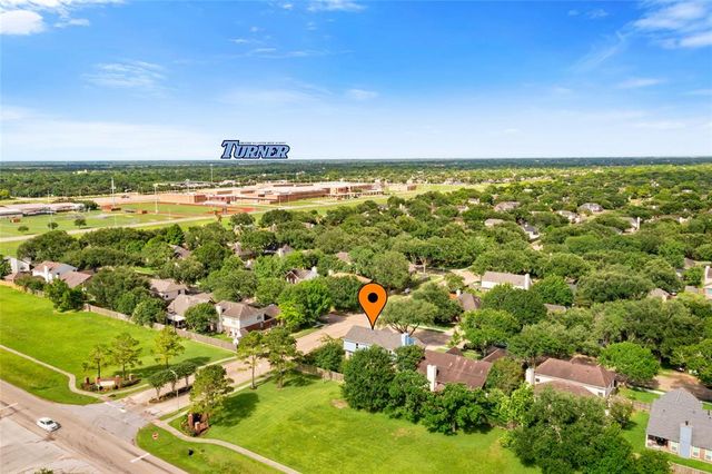 3915 Ashwood Drive, Pearland, TX 77584