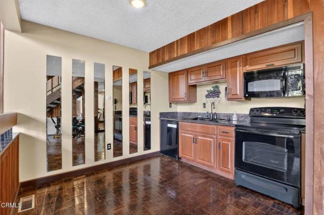 3481 Stancrest Drive 126, Glendale, CA 91208