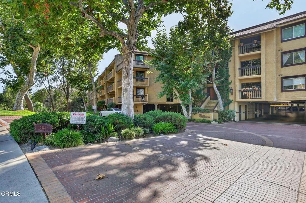 3481 Stancrest Drive 126, Glendale, CA 91208