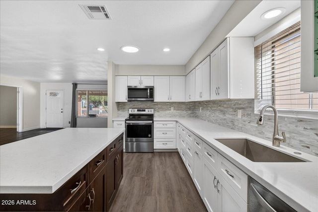 8725 E JACKRABBIT Road, Scottsdale, AZ 85250