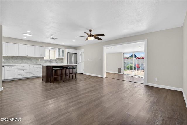 8725 E JACKRABBIT Road, Scottsdale, AZ 85250