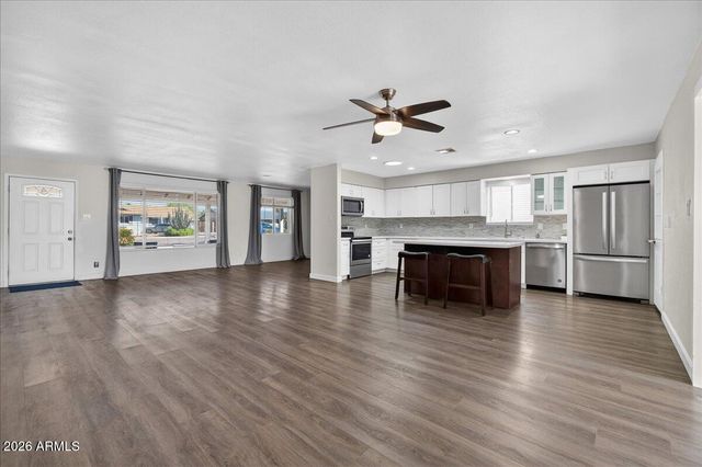 8725 E JACKRABBIT Road, Scottsdale, AZ 85250