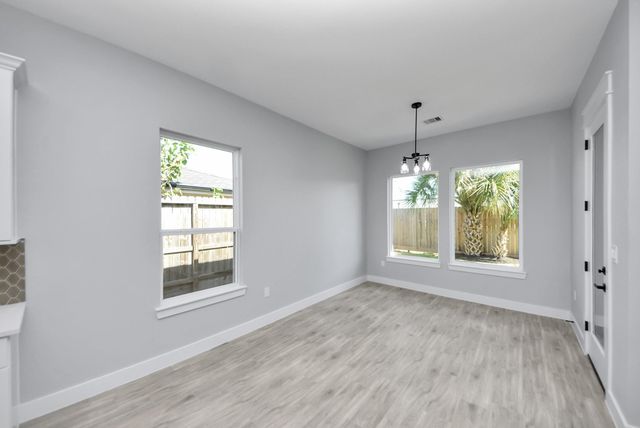4606 Iroquois Drive, Pasadena, TX 77504