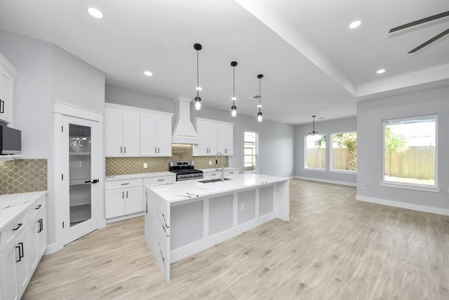 4606 Iroquois Drive, Pasadena, TX 77504