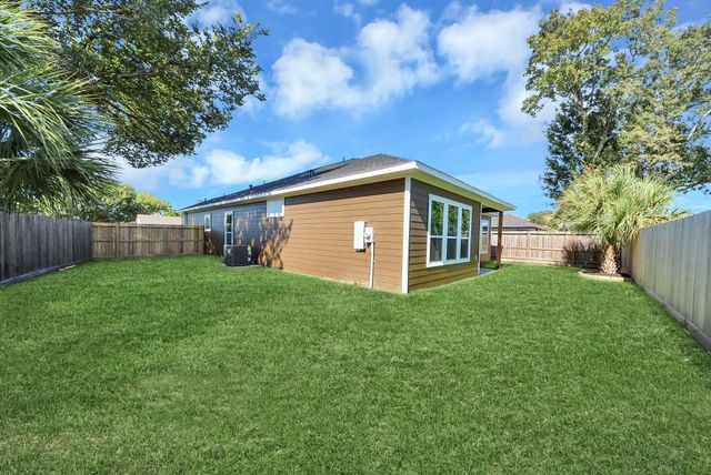 4606 Iroquois Drive, Pasadena, TX 77504