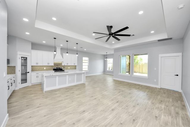 4606 Iroquois Drive, Pasadena, TX 77504