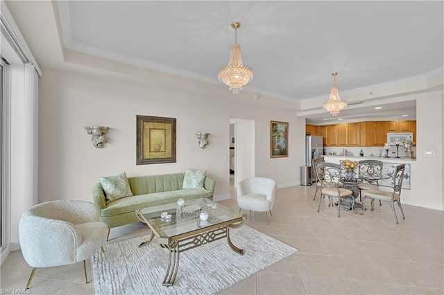 2743 1st ST # 2404, Fort Myers, FL 33916