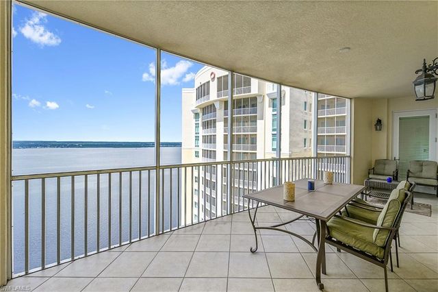 2743 1st ST # 2404, Fort Myers, FL 33916