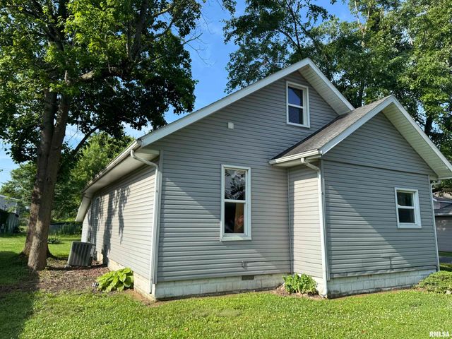 1420 W CHERRY Street, Herrin, IL 61948