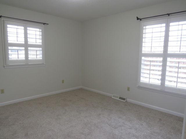 6006 Clifton Dr, Columbia, TN 38401