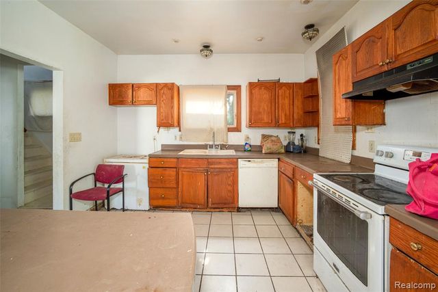 224 S Pennsylvania Avenue, Lansing, MI 48912