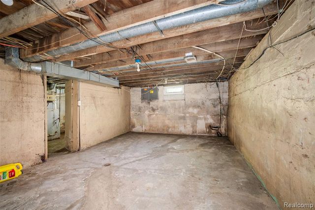 224 S Pennsylvania Avenue, Lansing, MI 48912