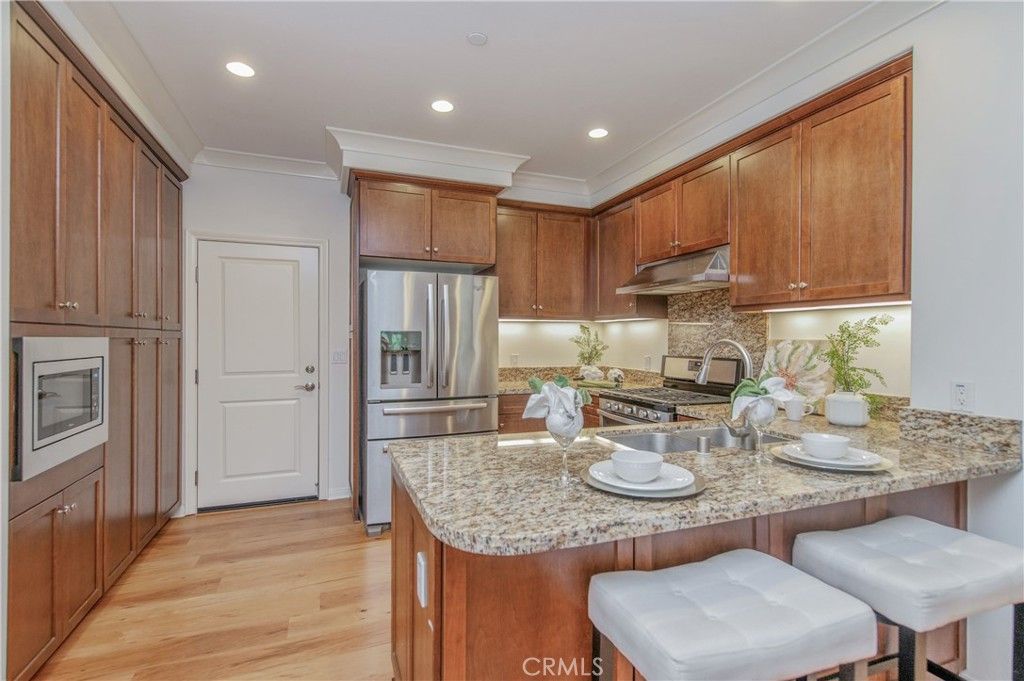 98 Overbrook, Irvine, CA 92620 — photo 4