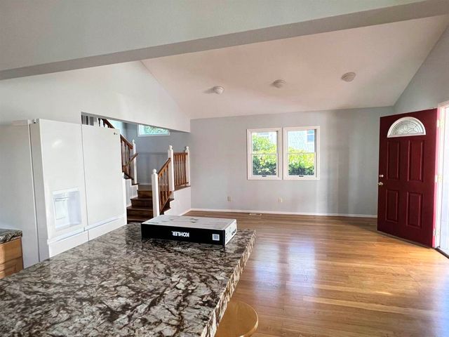 2438 MARTIN LUTHER KING JR WAY, Berkeley, CA 94704