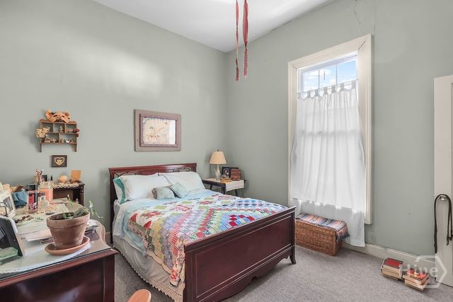 301-303 E Henry Street, Savannah, GA 31401
