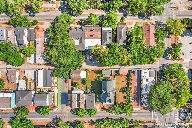301-303 E Henry Street, Savannah, GA 31401