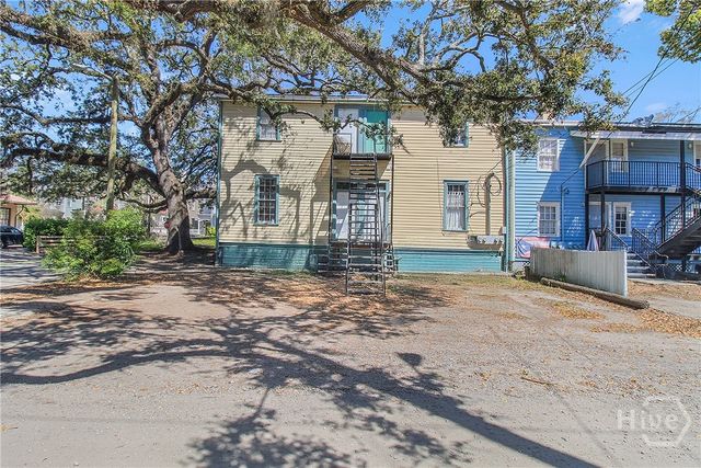 301-303 E Henry Street, Savannah, GA 31401