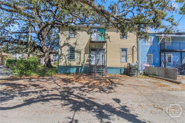 301-303 E Henry Street, Savannah, GA 31401