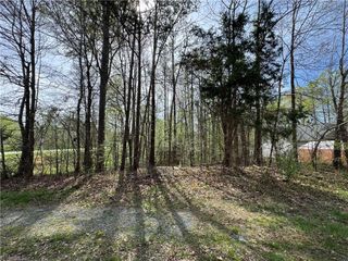 328 Conrad Circle, Thomasville, NC 27360