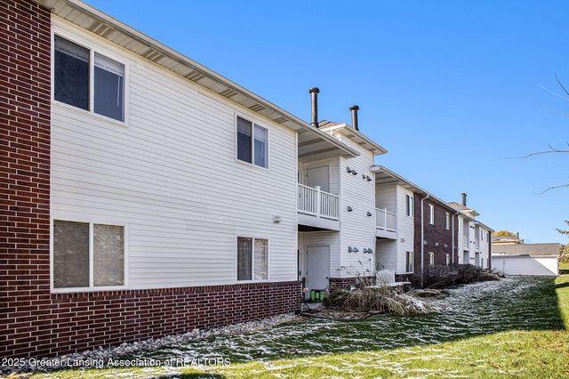 105 Carom Circle, Mason, MI 48854