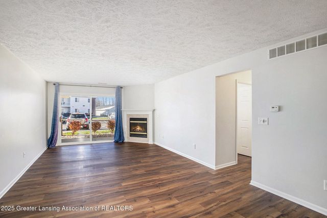 105 Carom Circle, Mason, MI 48854