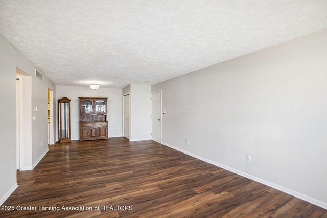 105 Carom Circle, Mason, MI 48854