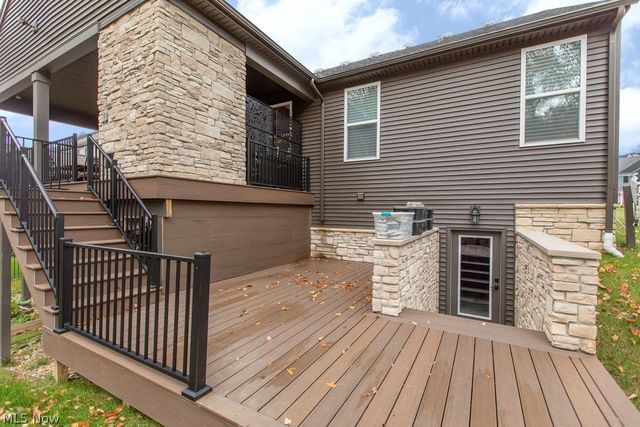 2770 Weeping Pine Drive, Medina, OH 44256