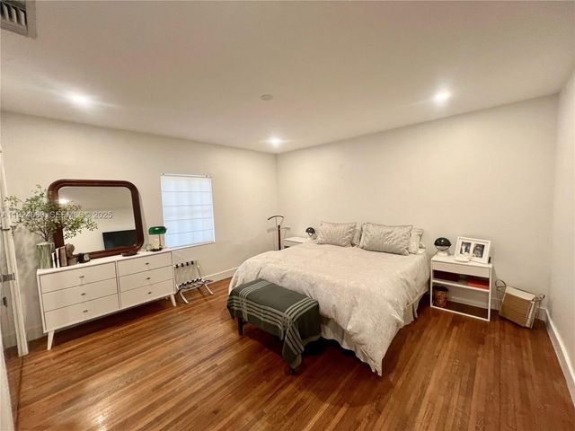 1558 Sevilla Ave, Coral Gables, FL 33134