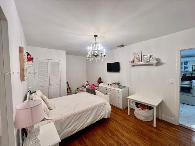 1558 Sevilla Ave, Coral Gables, FL 33134