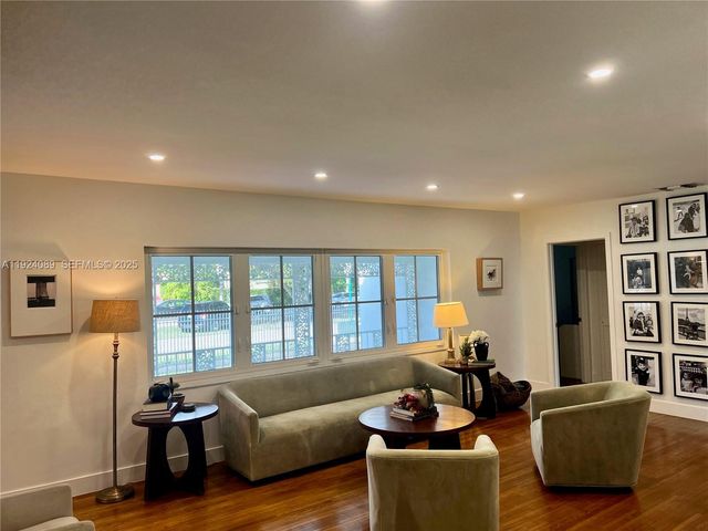 1558 Sevilla Ave, Coral Gables, FL 33134