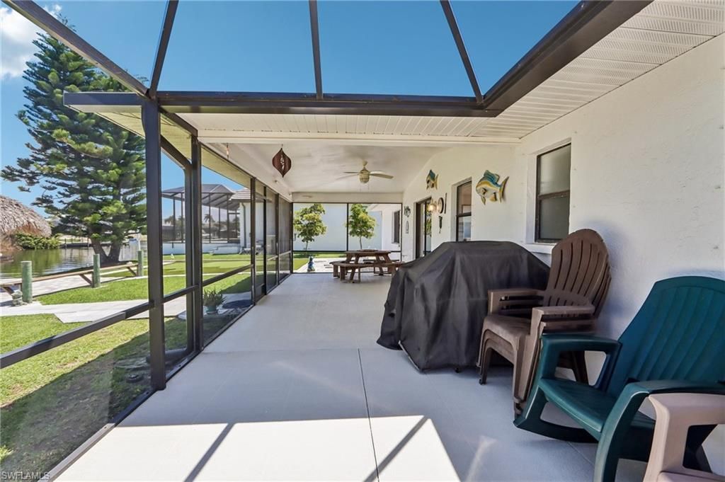 Image 20 of property listing at 2609 SW 37th ST, Cape Coral, FL 33914